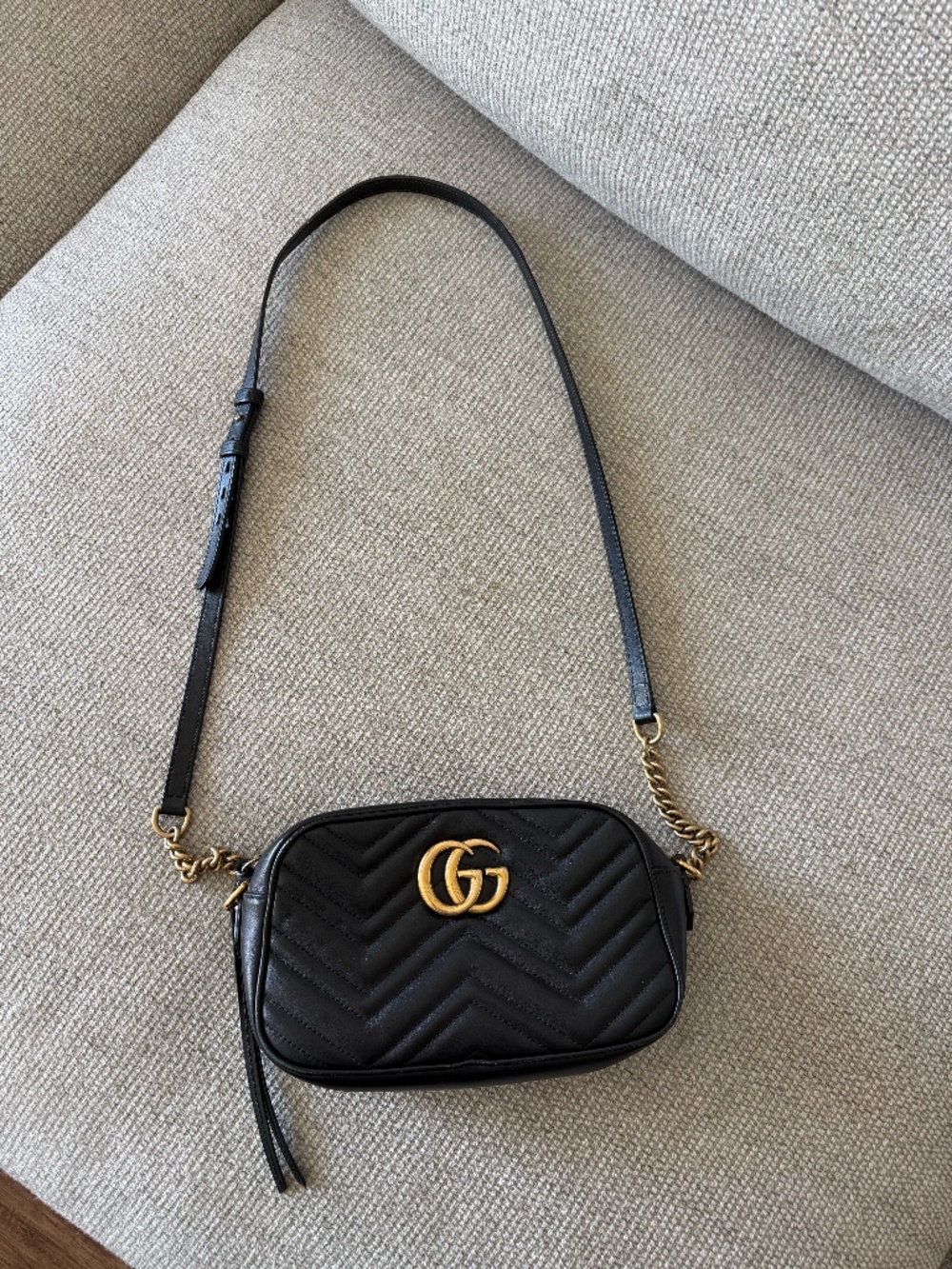 Gucci Calfskin Matelasse Small GG Marmont Chain Shoulder Bag Black